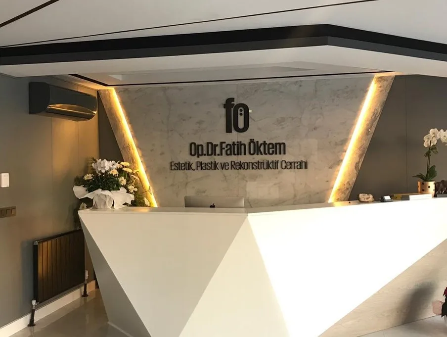 Waiting area at Prof. Dr. Fatih Öktem's practice