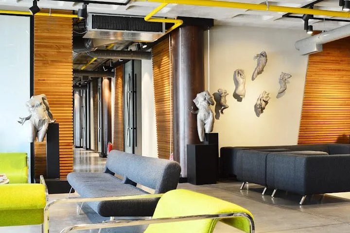 Seating area at the contracted aesthetic surgery practice